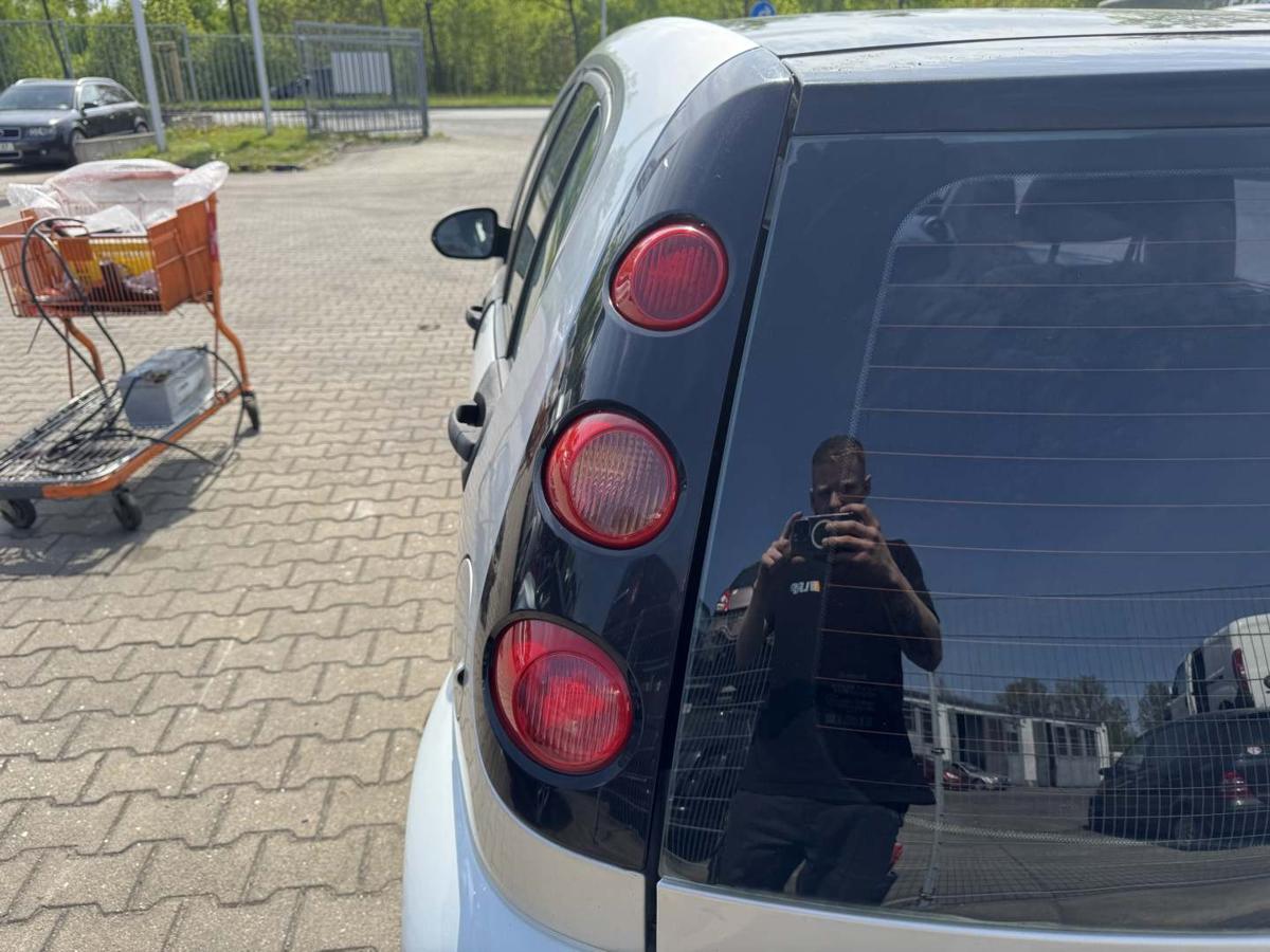 Smart ForFour 454 original R&uuml;cklicht R&uuml;ckleuchte Schlussleuchte links Bj.2006